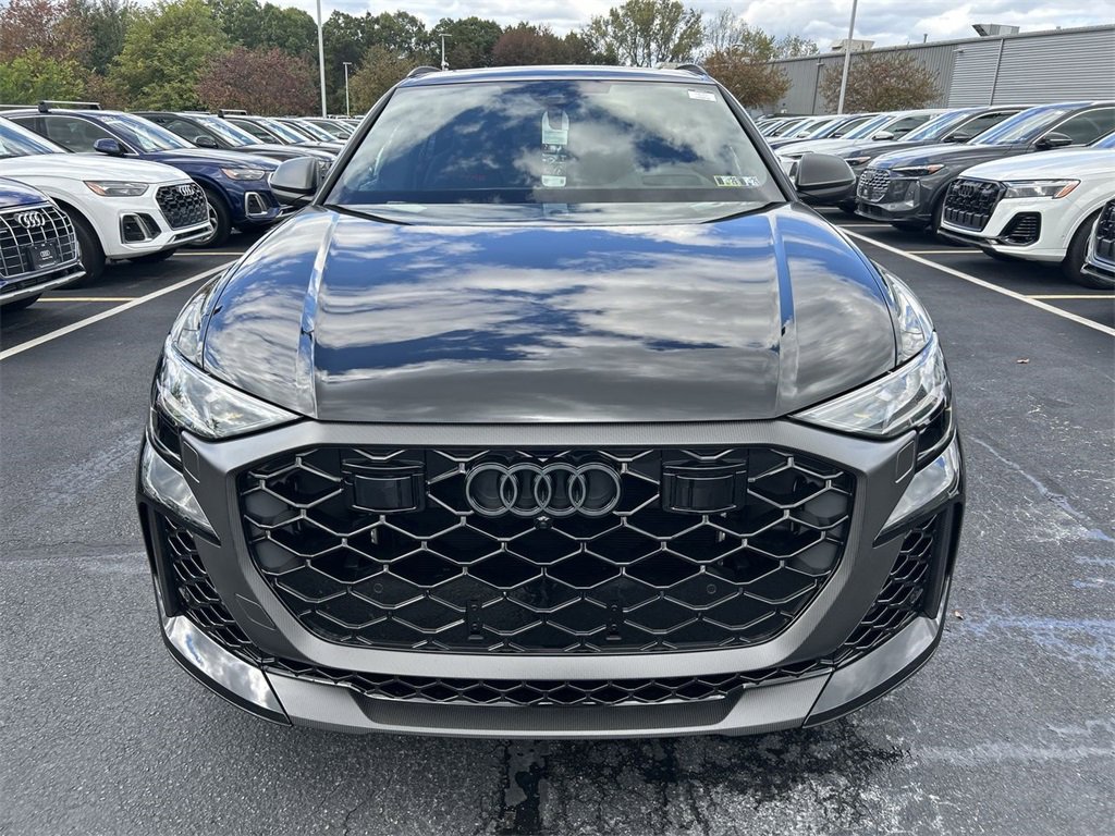 New 2026 Audi RS Q8 performance image 3