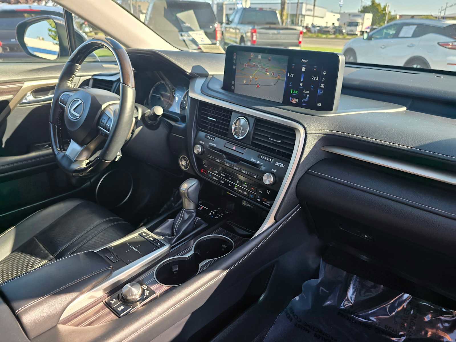 Certified 2022 Lexus RX 350L Luxury image 12