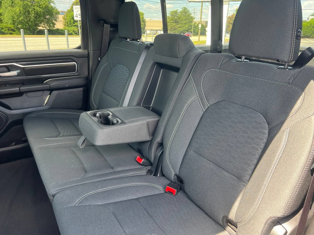 Used 2025 RAM 1500 Big Horn AWD/4WD image 23