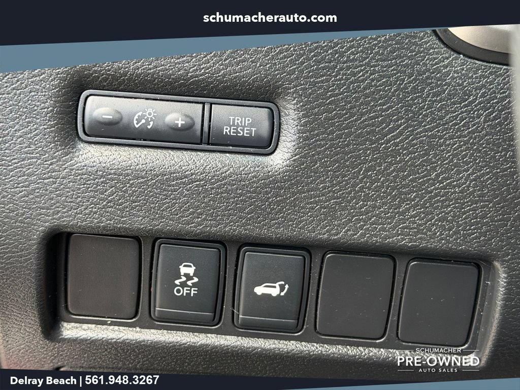 Used 2016 Nissan Murano SL w/ SL Technology Package FWD image 24