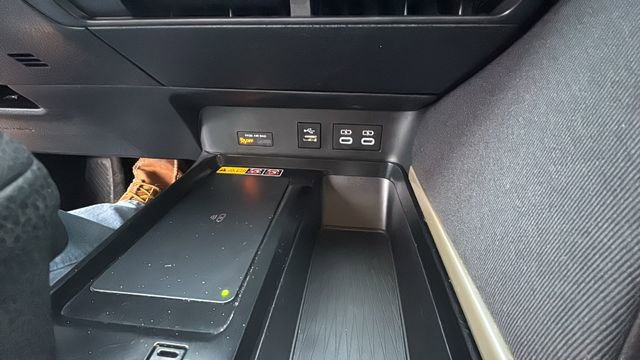 Used 2025 Toyota Camry LE image 22