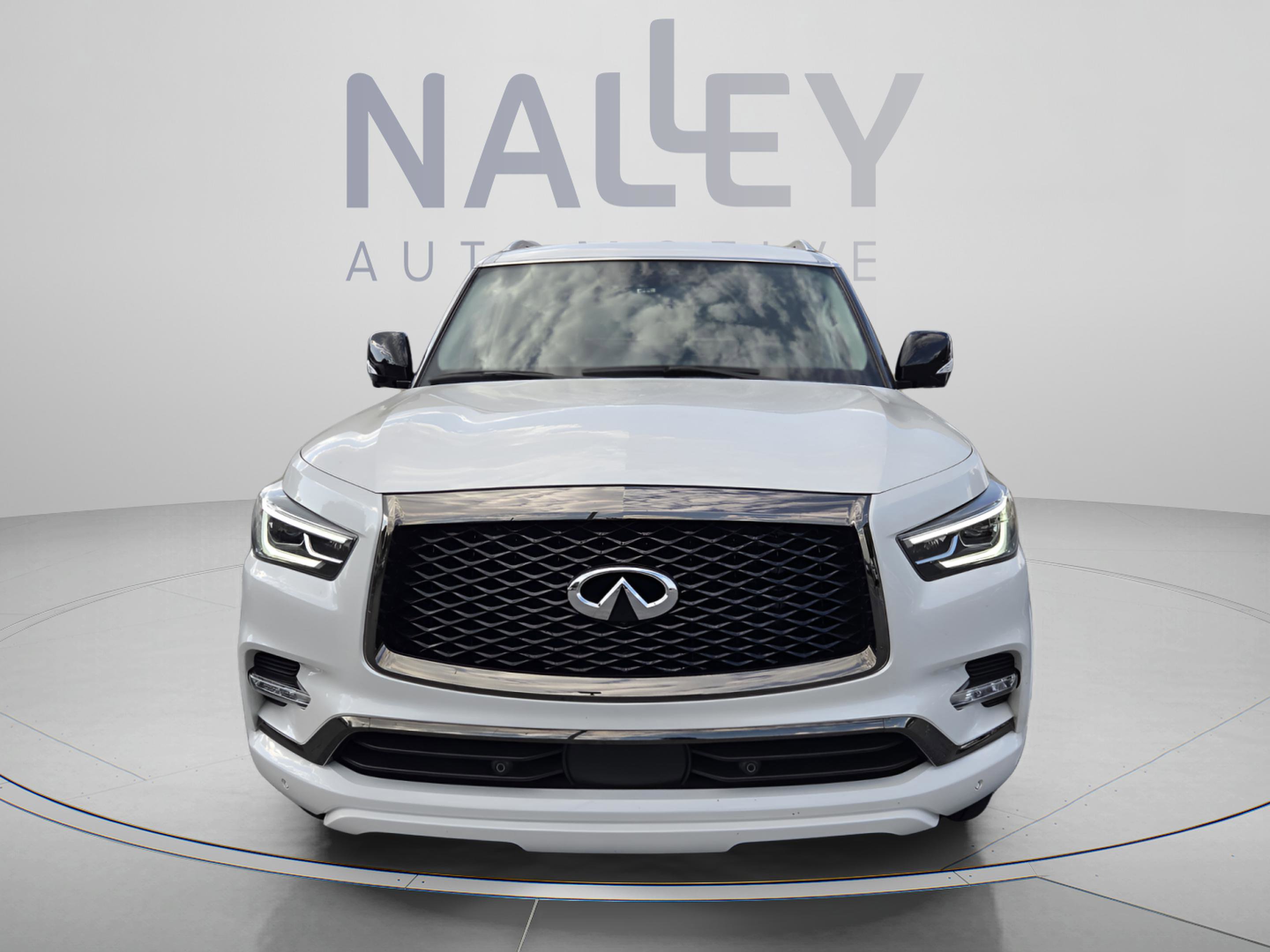 Used 2023 INFINITI QX80 Premium Select w/ All-Season Package RWD image 9