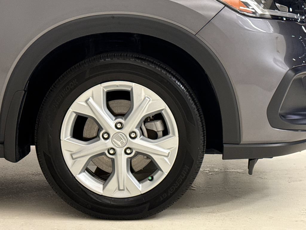 Certified 2025 Honda HR-V LX image 6