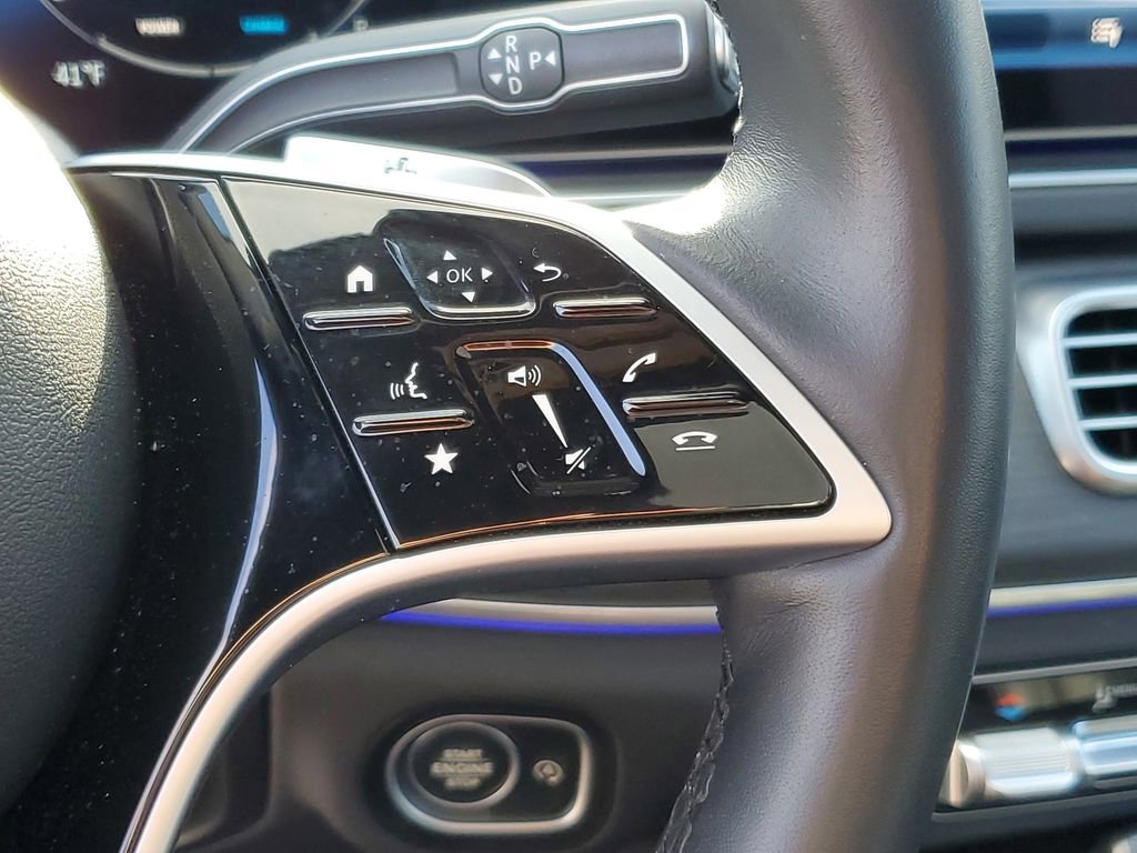 Used 2025 Mercedes-Benz GLS 450 4MATIC image 13