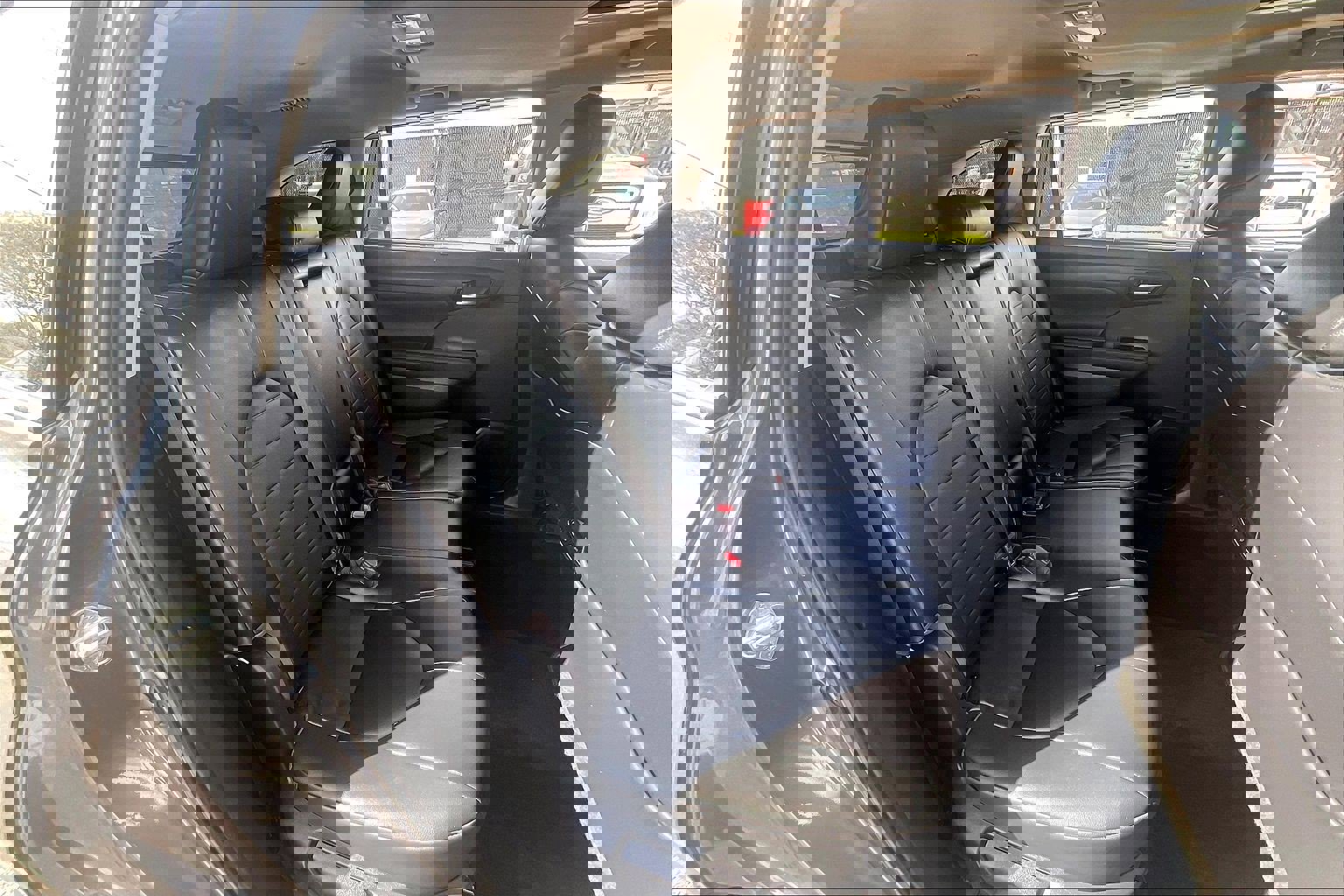 Used 2023 Toyota Highlander XLE FWD image 32