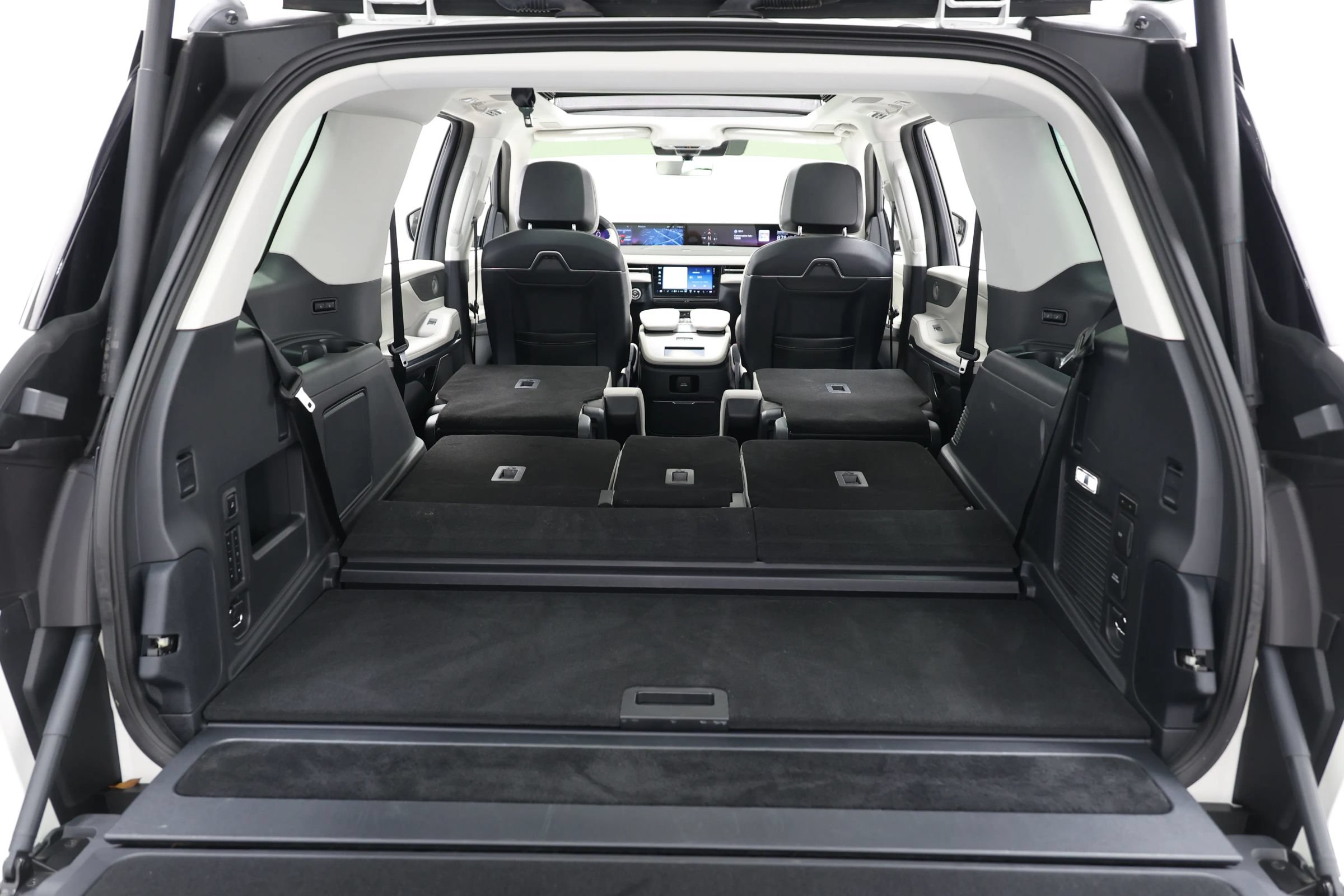 Used 2025 Lincoln Navigator Reserve AWD/4WD image 82
