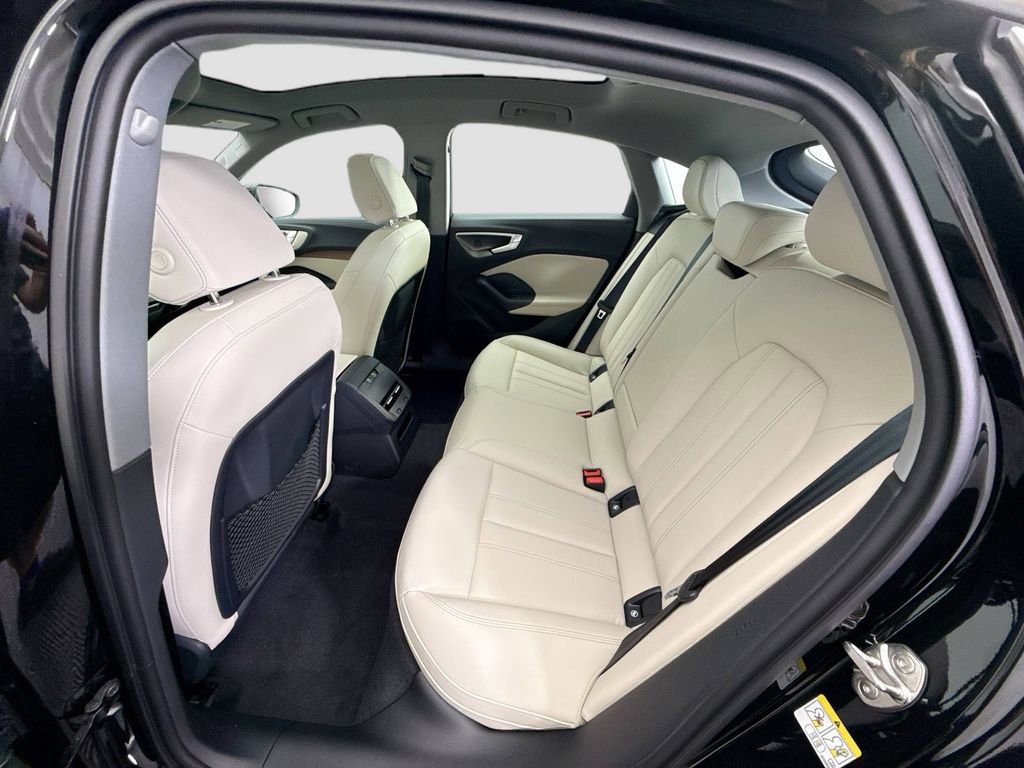 Used 2025 Audi A5 2.0T Premium Plus image 21