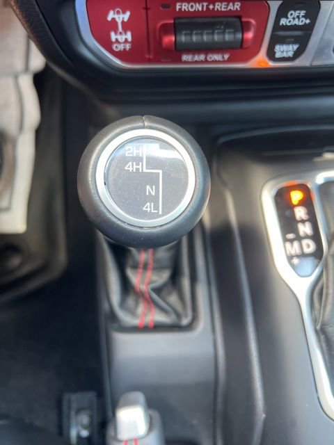 Used 2023 Jeep Gladiator Rubicon w/ LED Lighting Group AWD/4WD image 24