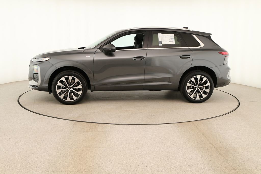 New 2026 Audi Q3 quattro 2.0T AWD/4WD image 2