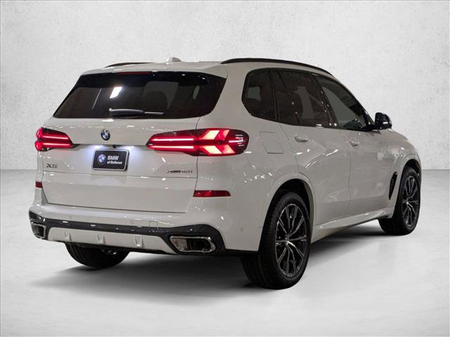 New 2026 BMW X5 xDrive40i w/ M Sport Package AWD/4WD image 2