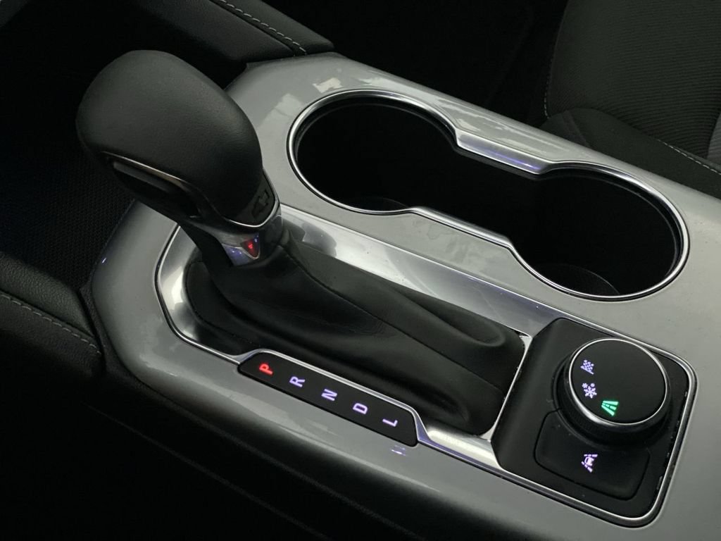 Used 2025 Chevrolet Blazer LT FWD image 21