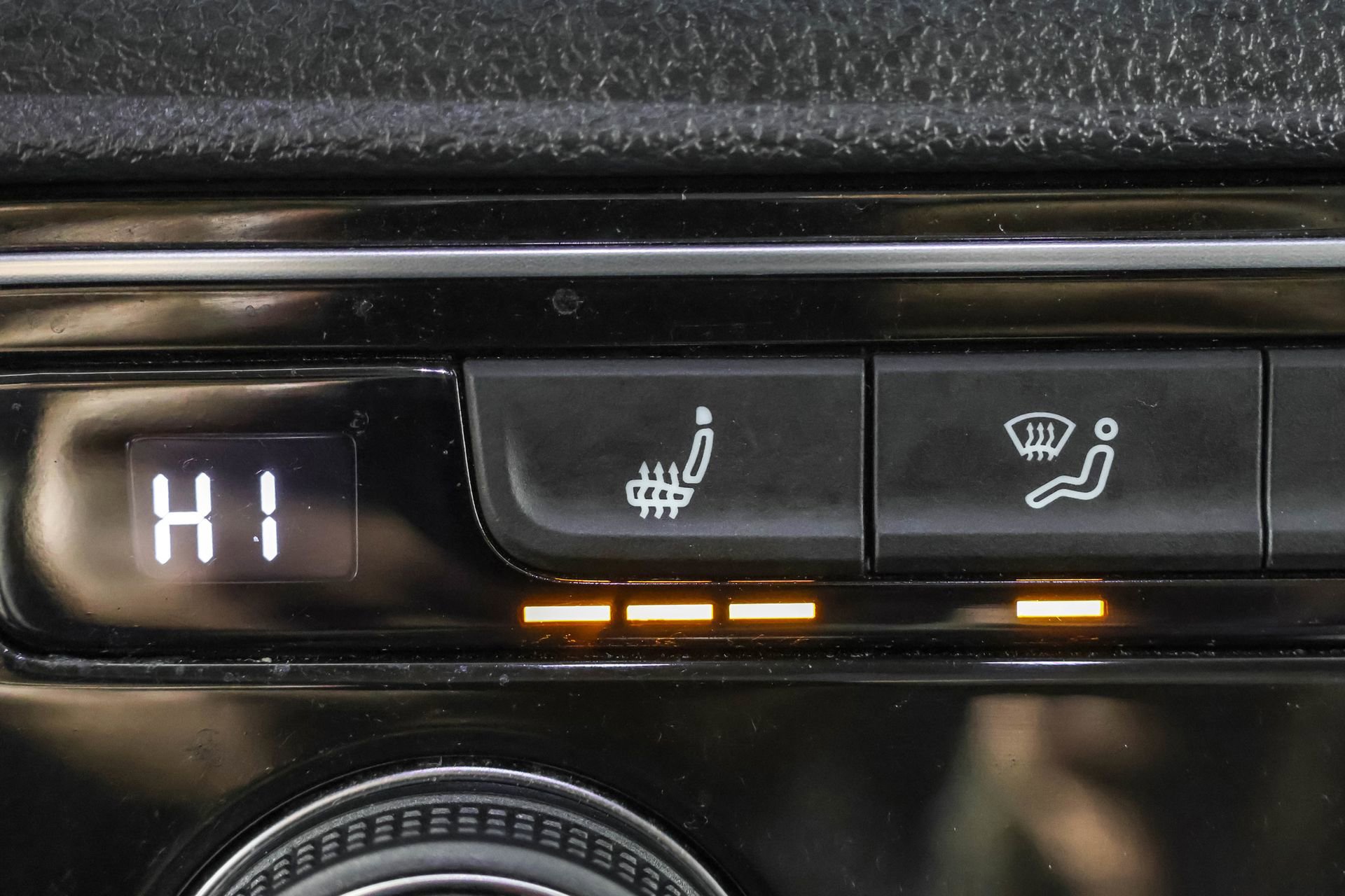 Certified 2022 Volkswagen Atlas SEL image 10