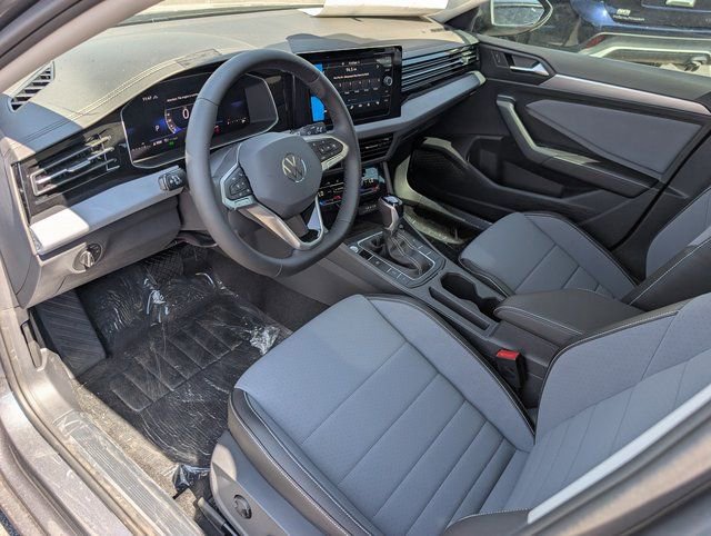 New 2025 Volkswagen Jetta SE image 10