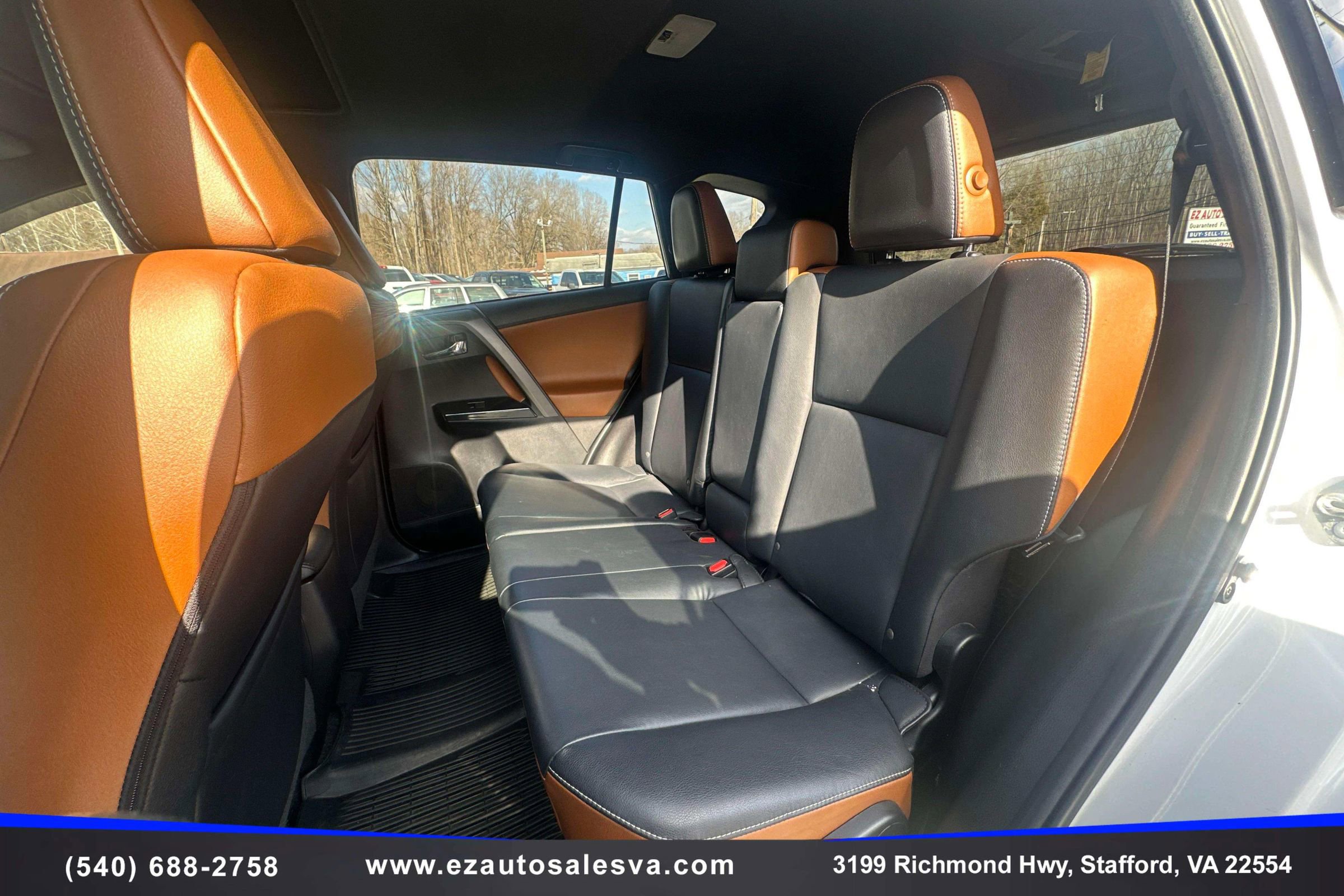 Used 2017 Toyota RAV4 SE image 22