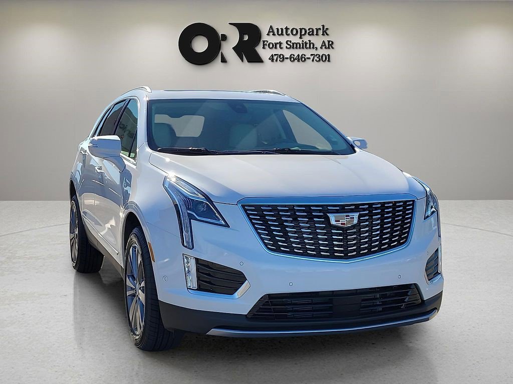 Certified 2025 Cadillac XT5 Premium Luxury w/ Technology Package image 1