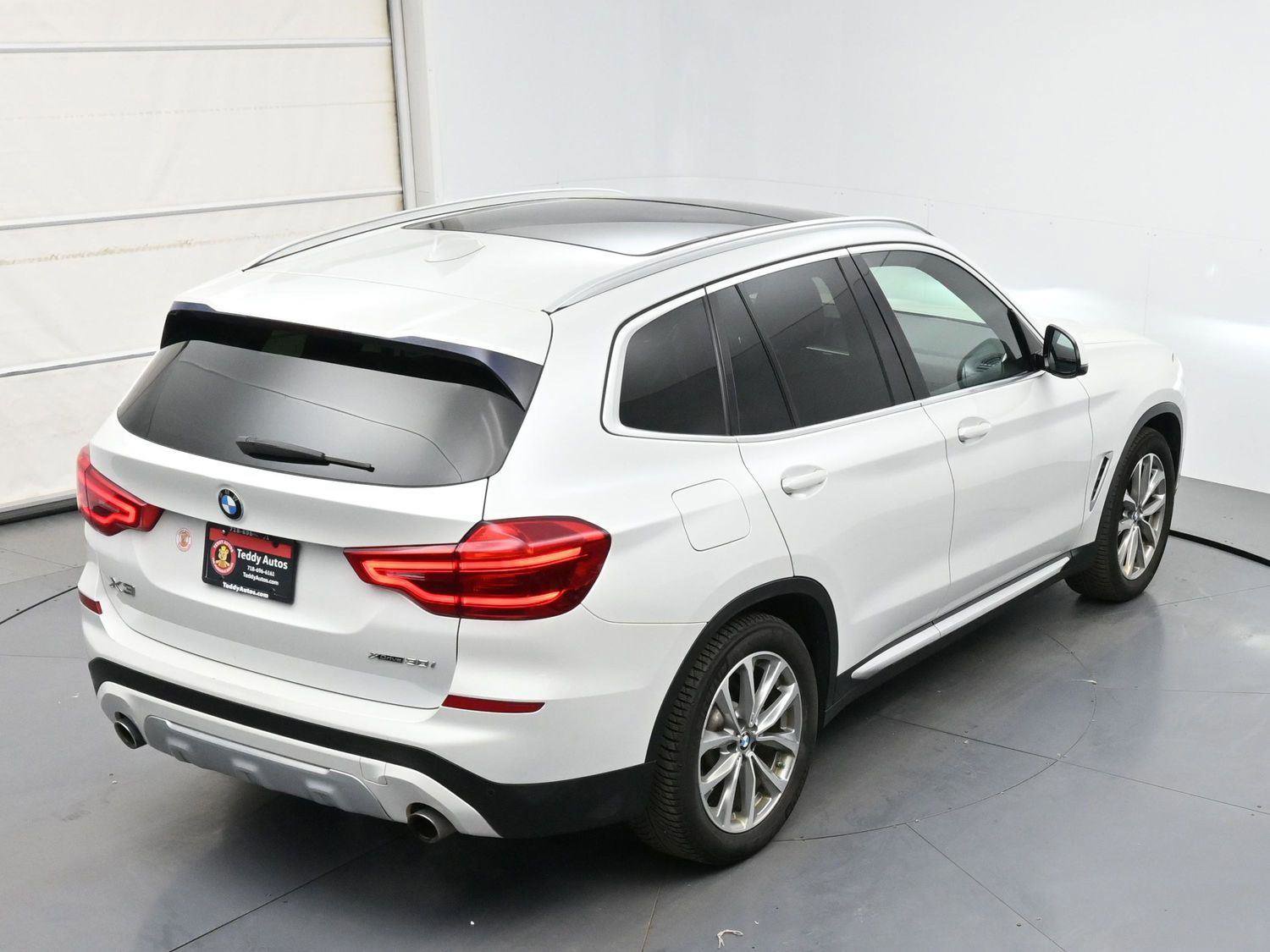 Used 2018 BMW X3 xDrive30i w/ Driving Assistance Package AWD/4WD image 33