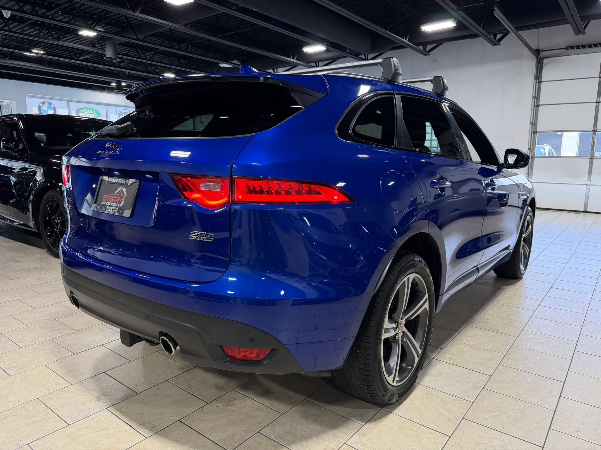 Used 2018 Jaguar F-PACE R-Sport AWD/4WD image 4
