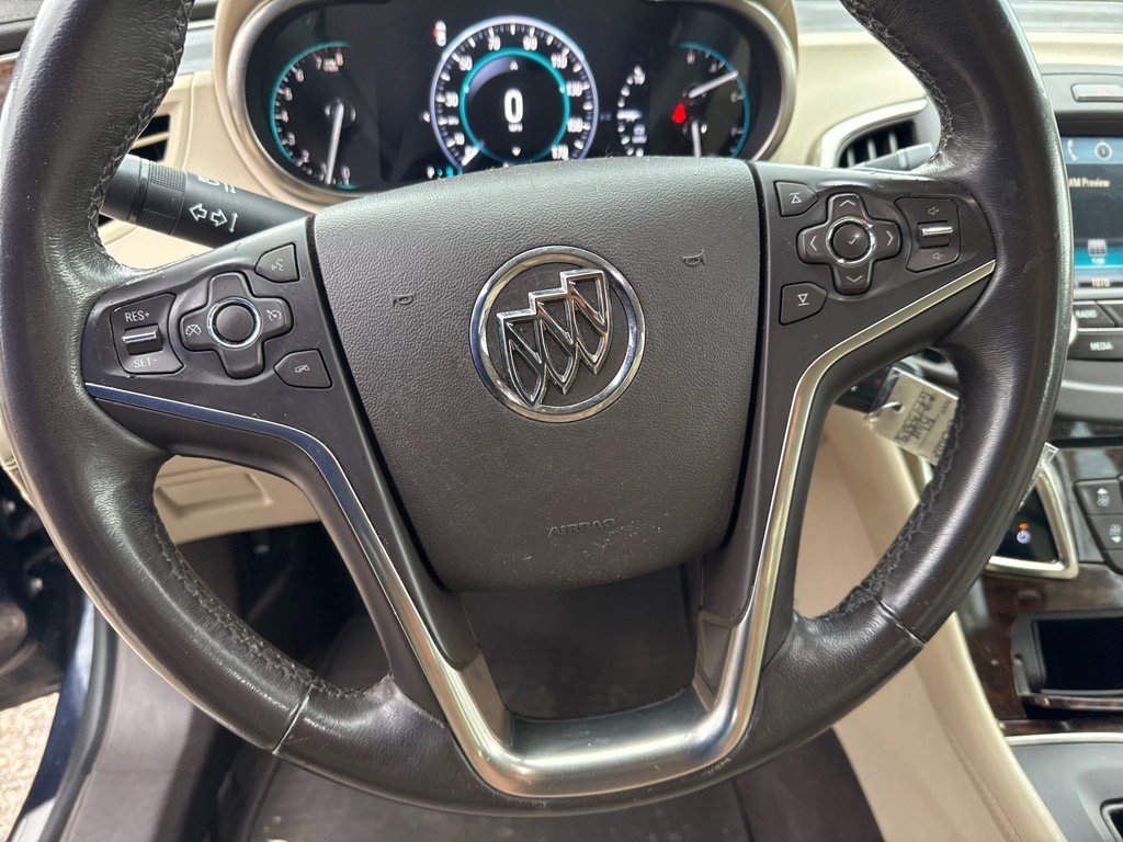 Used 2016 Buick LaCrosse image 12