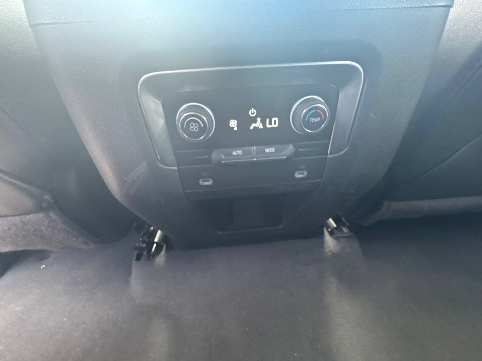 Used 2024 Chevrolet Tahoe LT RWD image 33