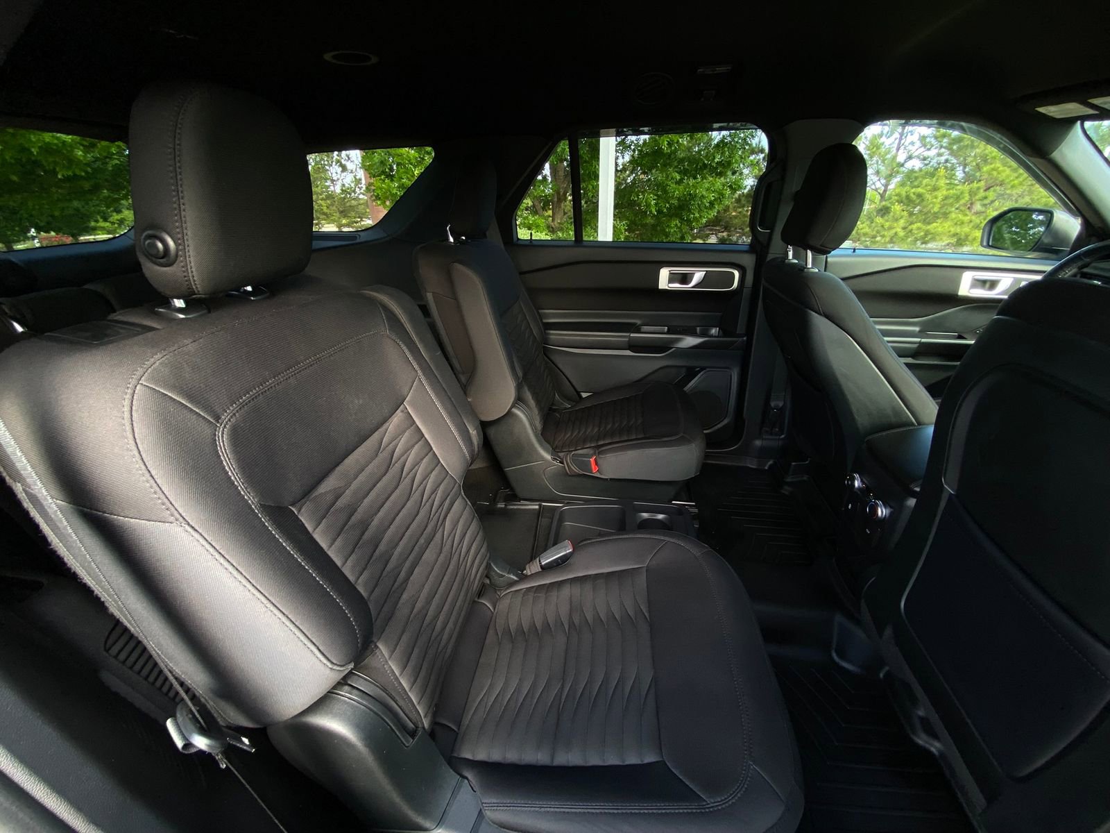 Used 2020 Ford Explorer XLT image 29