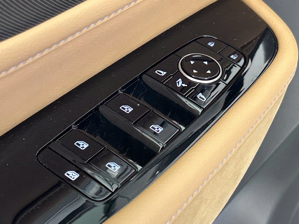 Used 2026 INFINITI QX80 Luxe w/ Cargo Package AWD/4WD image 40