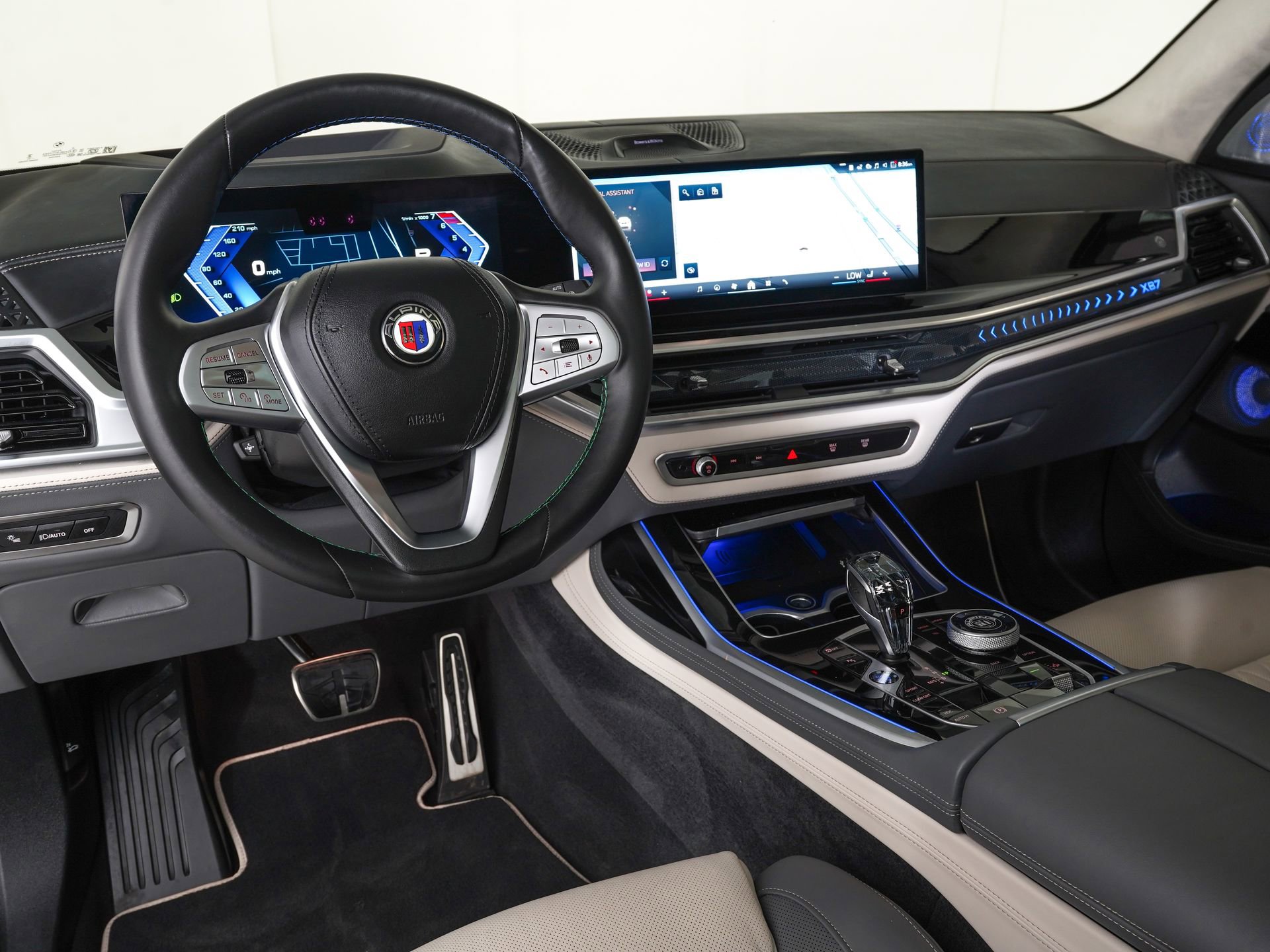 Used 2025 BMW ALPINA XB7 image 18