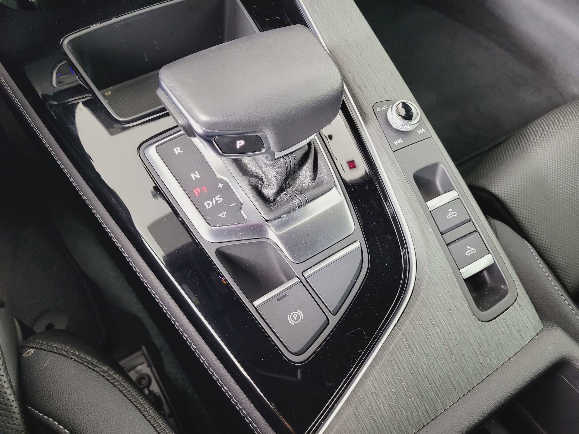 Used 2024 Audi A5 2.0T Premium Plus image 31