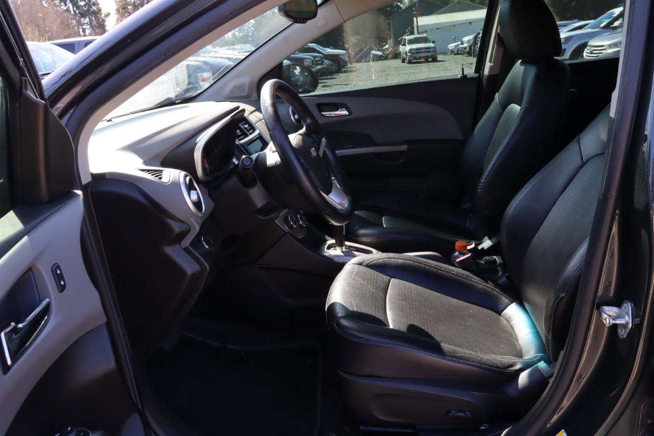 Used 2018 Chevrolet Sonic Premier image 6