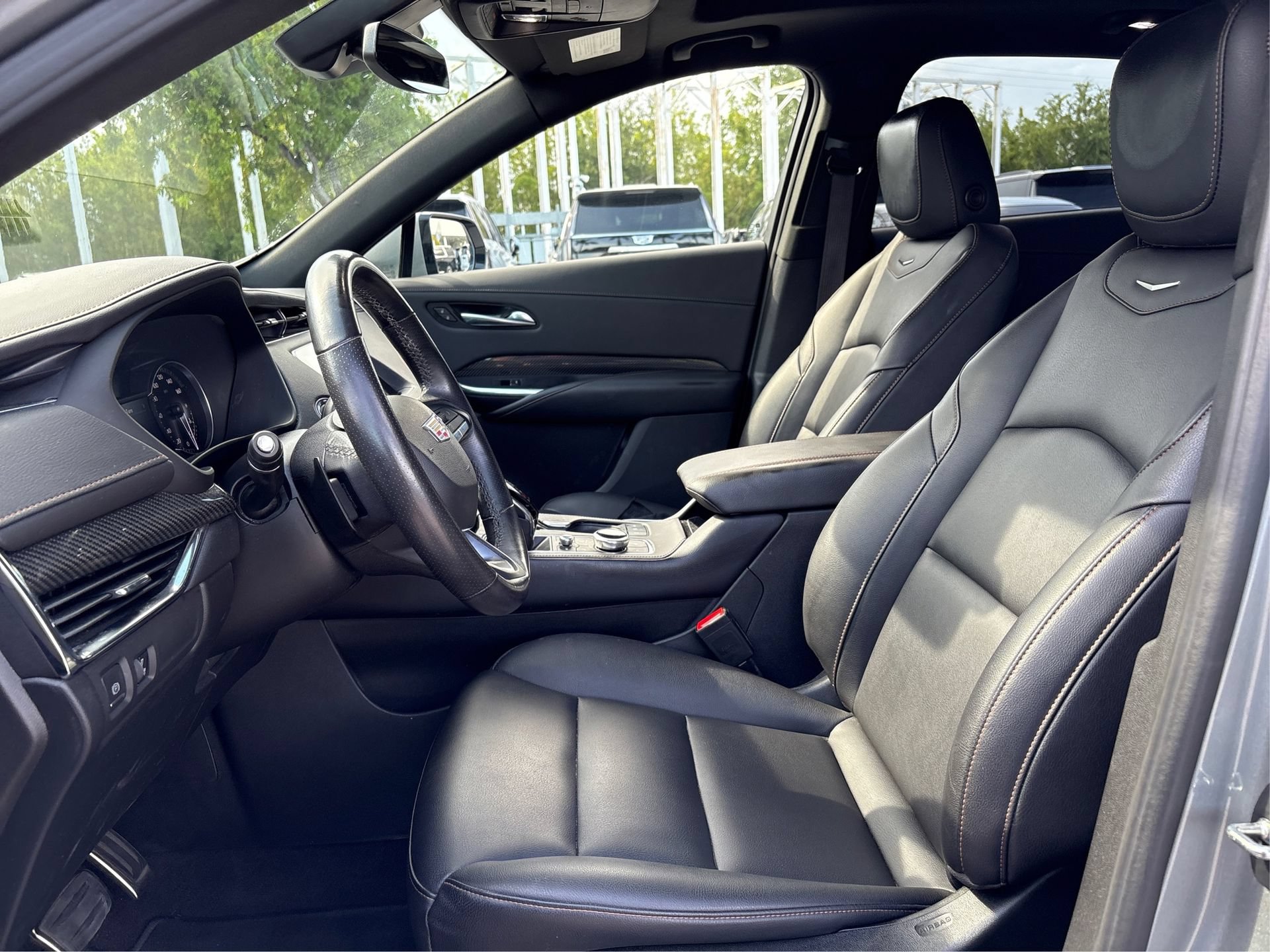 Used 2023 Cadillac XT4 Sport FWD image 9