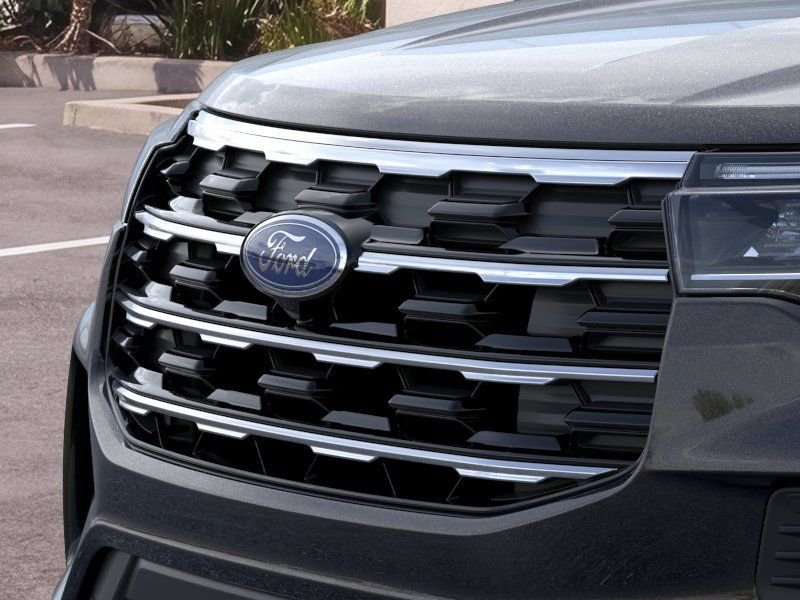 New 2026 Ford Explorer Active RWD image 17