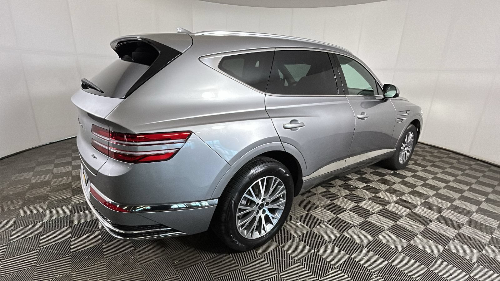 Used 2025 Genesis GV80 2.5T Standard AWD/4WD image 3