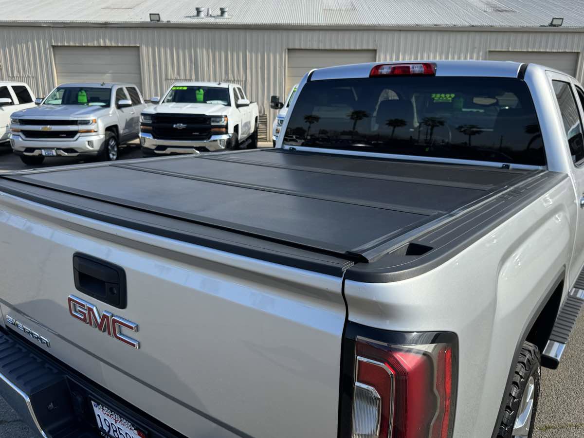 Used 2018 GMC Sierra 1500 SLT w/ SLT Premium Package image 10