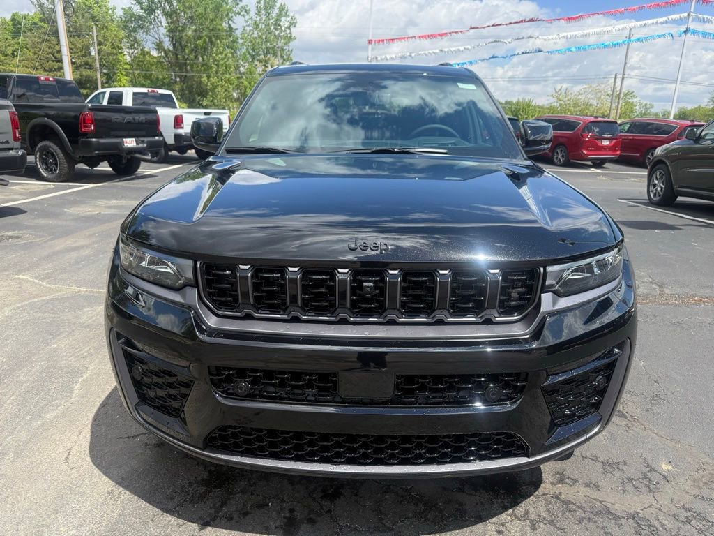 New 2026 Jeep Grand Cherokee L Limited AWD/4WD image 8