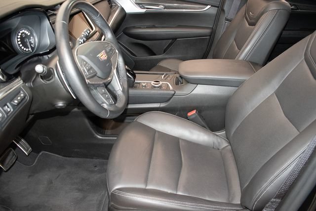 Used 2024 Cadillac XT5 Sportv w/ Technology Package AWD/4WD image 18