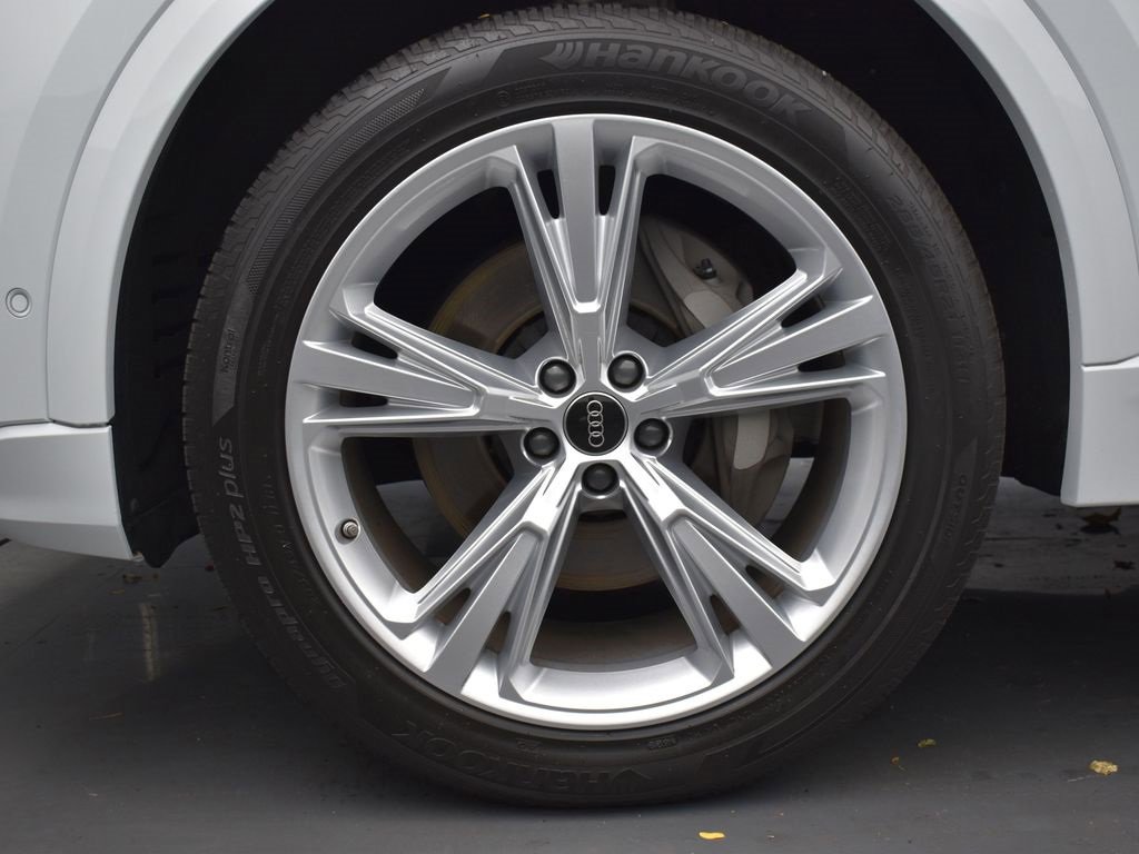 Used 2023 Audi Q8 Premium Plus image 8