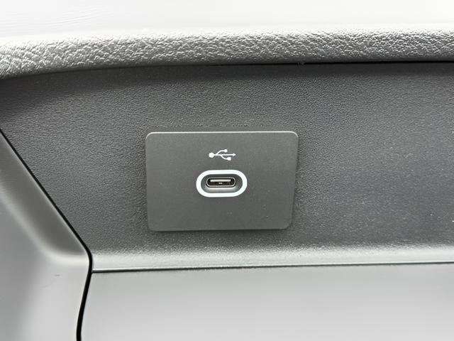 New 2026 Ford Transit 250 148 High Roof AWD image 16