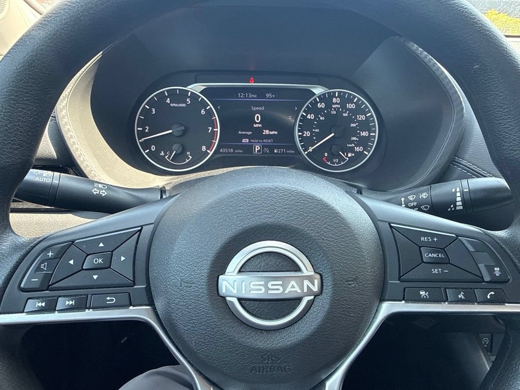 Used 2024 Nissan Sentra SV FWD image 14