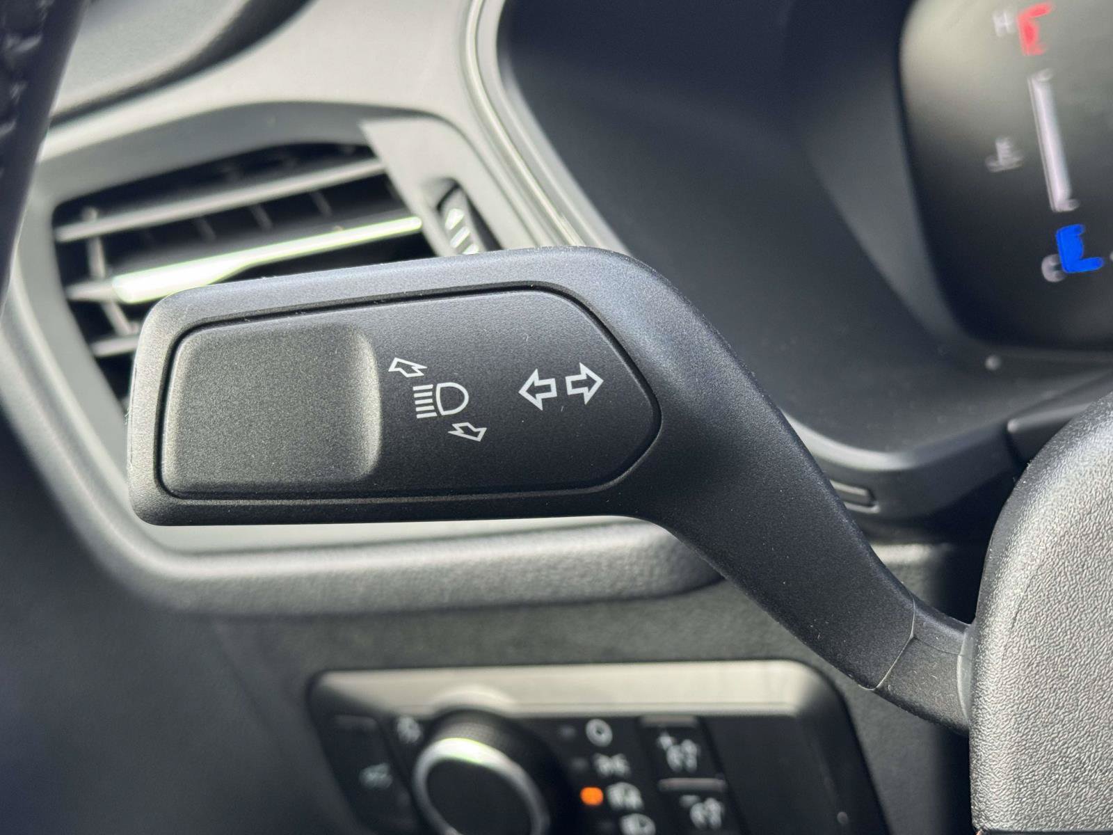 Used 2025 Ford Escape Active w/ Cold Weather Package image 21