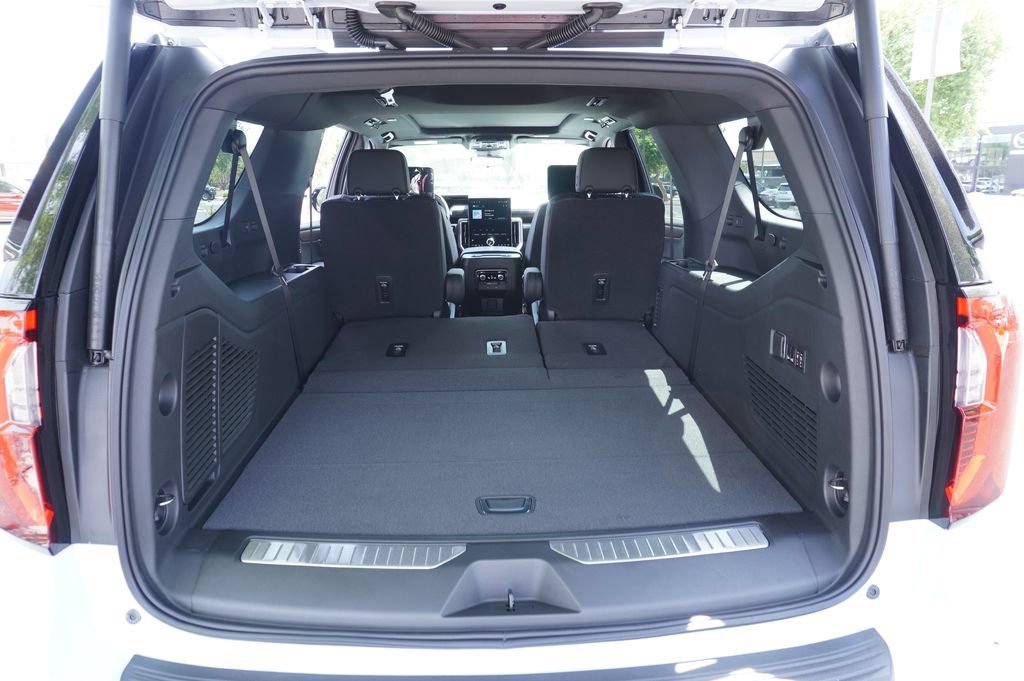 New 2026 GMC Yukon XL Denali w/ Denali Reserve Package AWD/4WD image 8