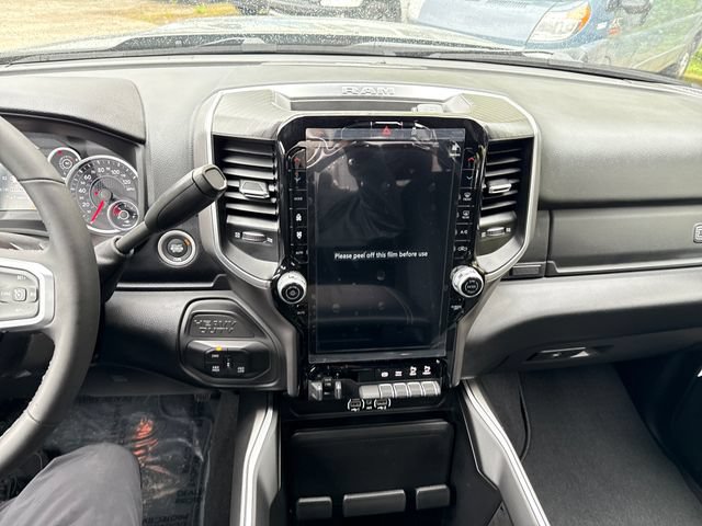 New 2026 RAM 3500 Big Horn AWD/4WD image 21