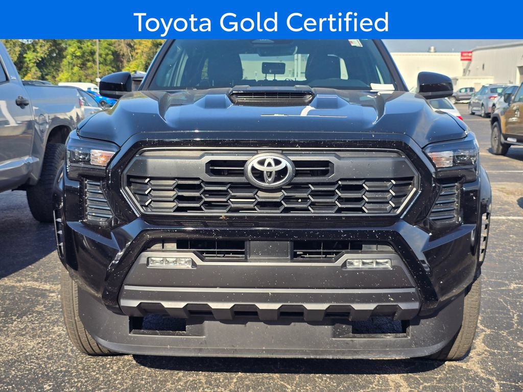 Used 2025 Toyota Tacoma TRD Sport AWD/4WD image 2