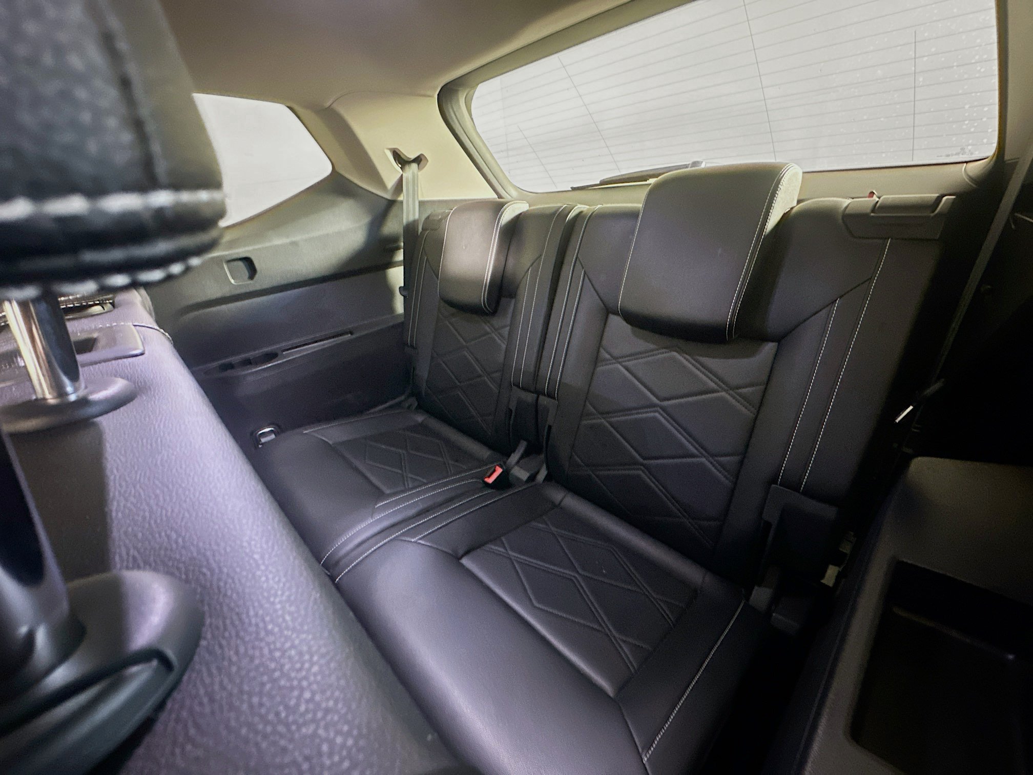 Used 2025 Volkswagen Atlas SE FWD image 28