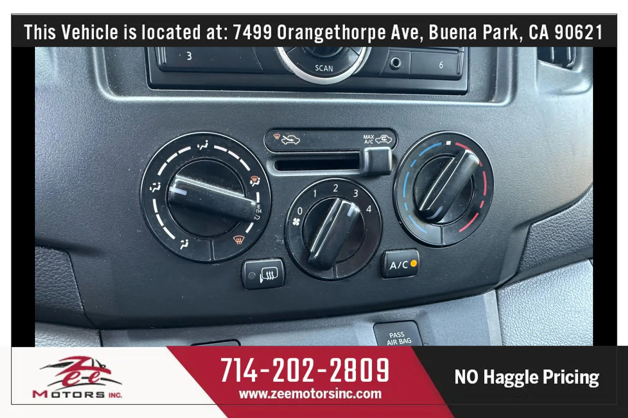 Used 2015 Nissan NV200 SV image 25