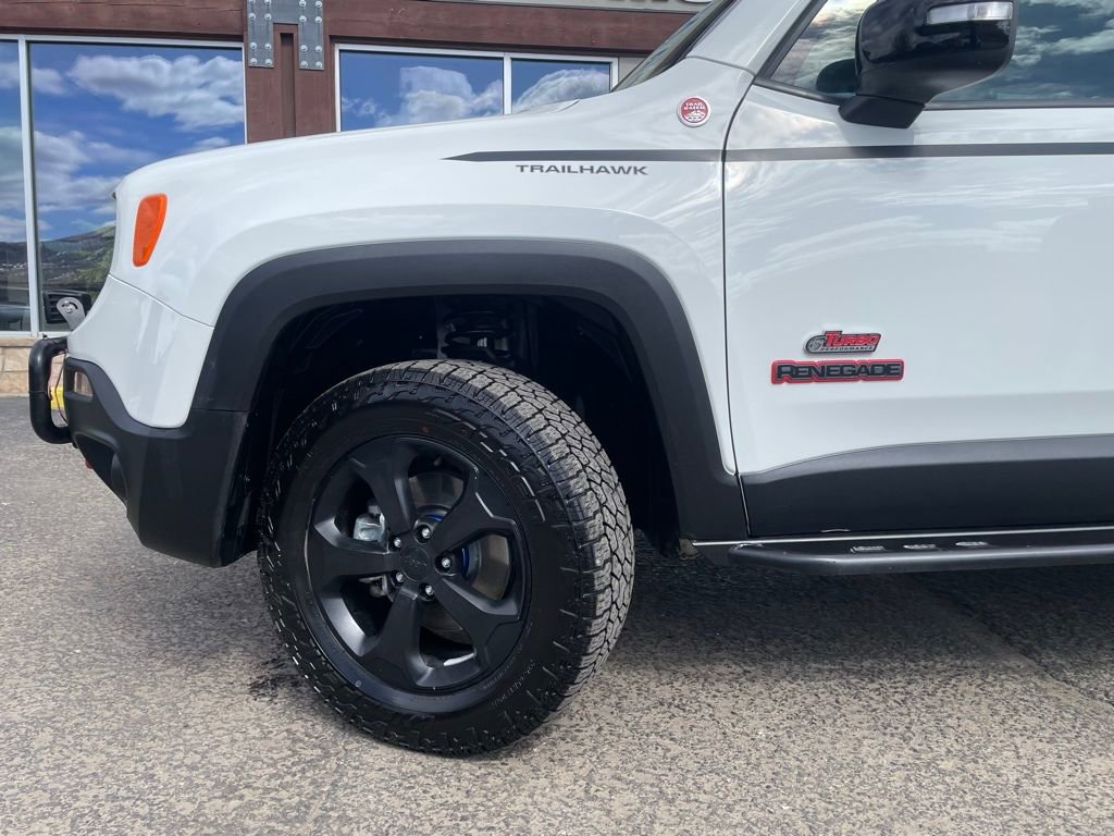 Used 2022 Jeep Renegade Trailhawk image 4