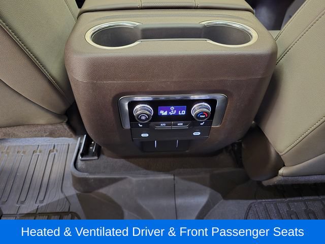 Used 2022 GMC Yukon XL SLT w/ SLT Luxury Package AWD/4WD image 34