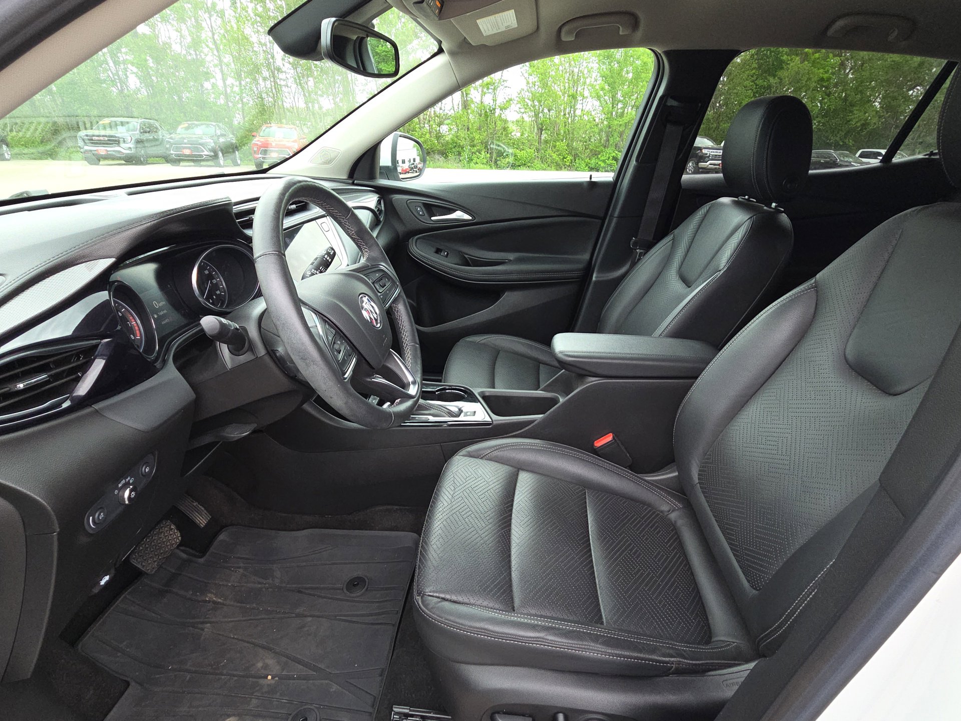 Certified 2022 Buick Encore GX Essence w/ Sport Touring Package image 15