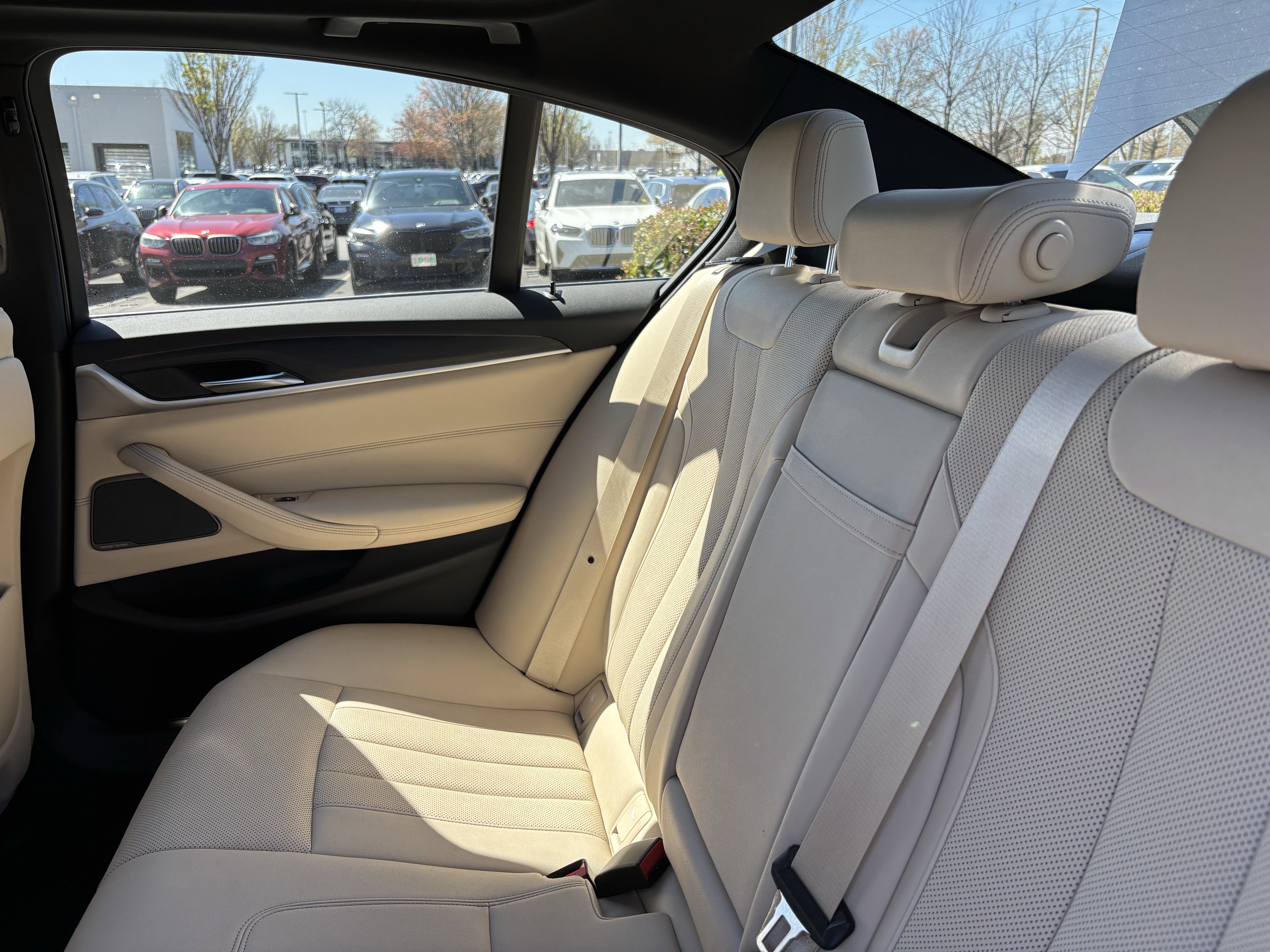 Certified 2023 BMW 530i w/ Premium Package image 33