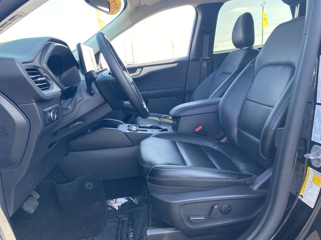 Used 2024 Ford Escape Platinum image 20