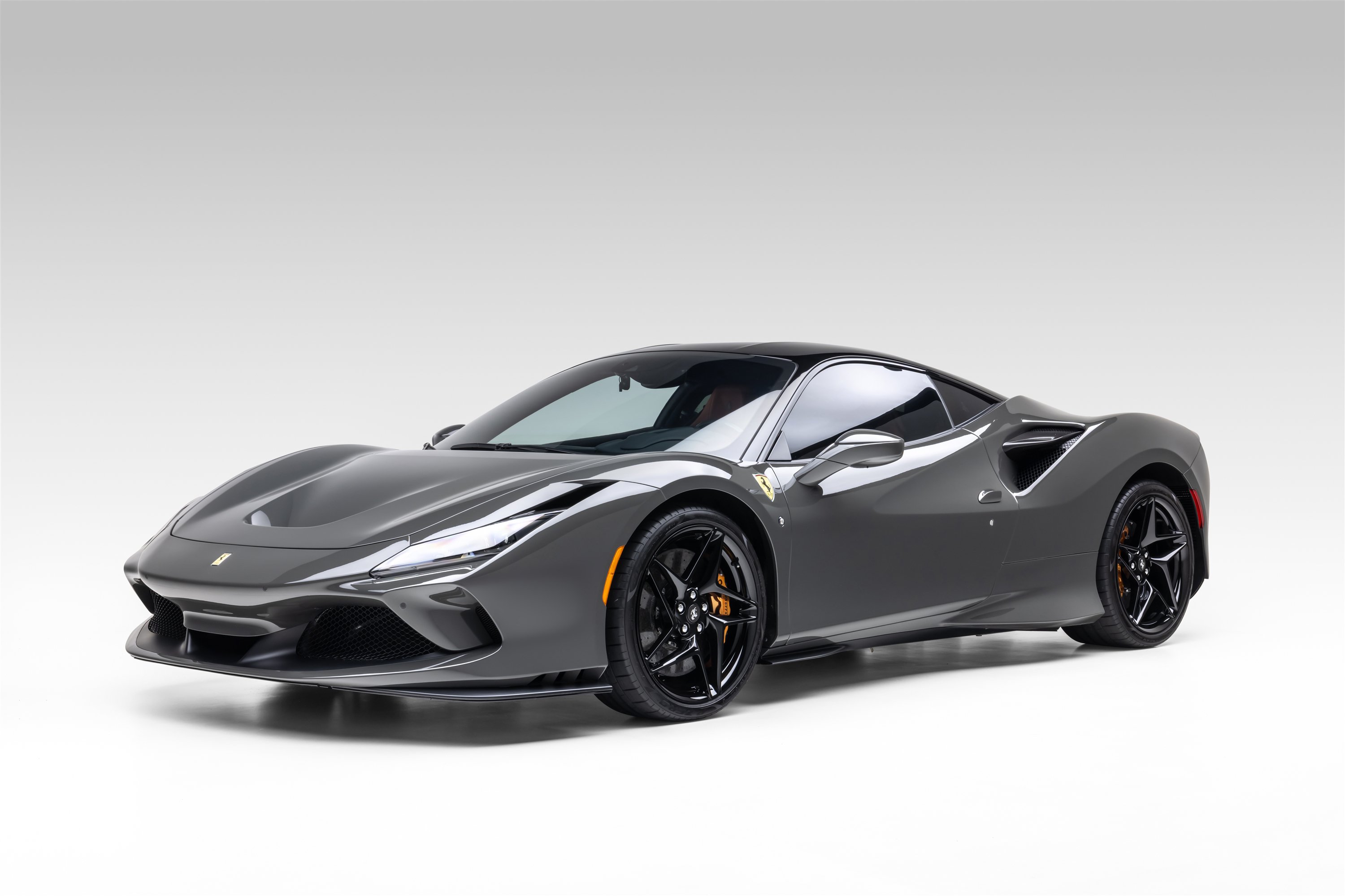 Certified 2022 Ferrari F8 Tributo RWD image 2