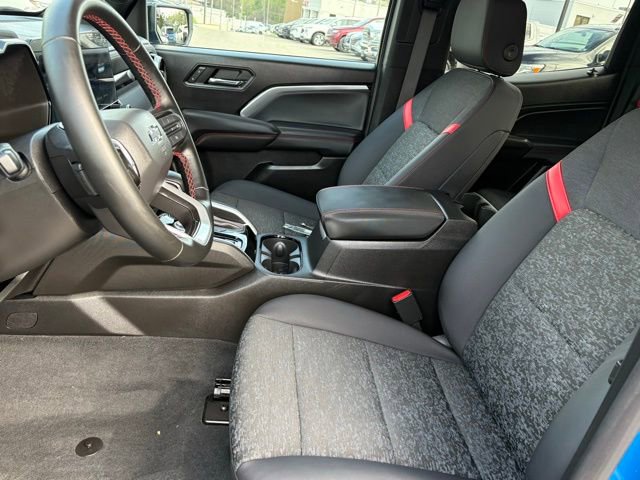 Used 2024 Chevrolet Colorado Z71 w/ Z71 Convenience Package 2 AWD/4WD image 13
